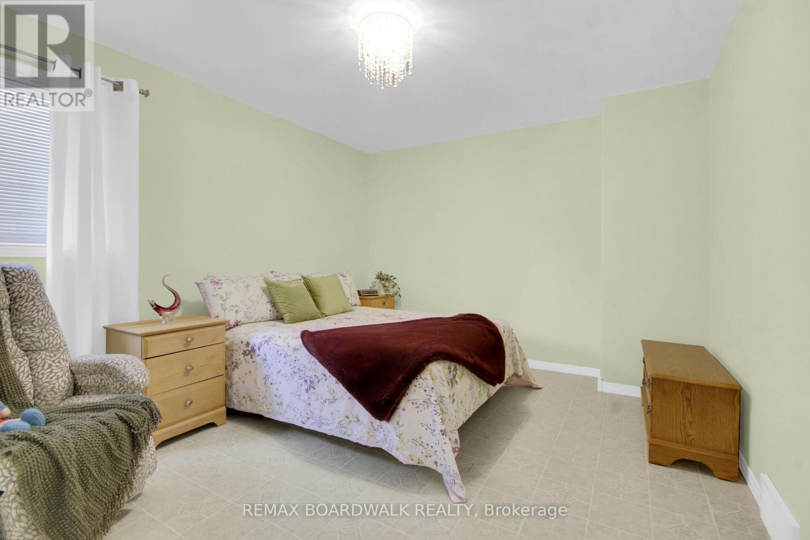 6658 Benoit Street, Ottawa, Ontario  K1C 1J6 - Photo 13 - X13028466