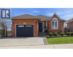 28 GLENHOLLOW Drive, Stoney Creek, Ontario