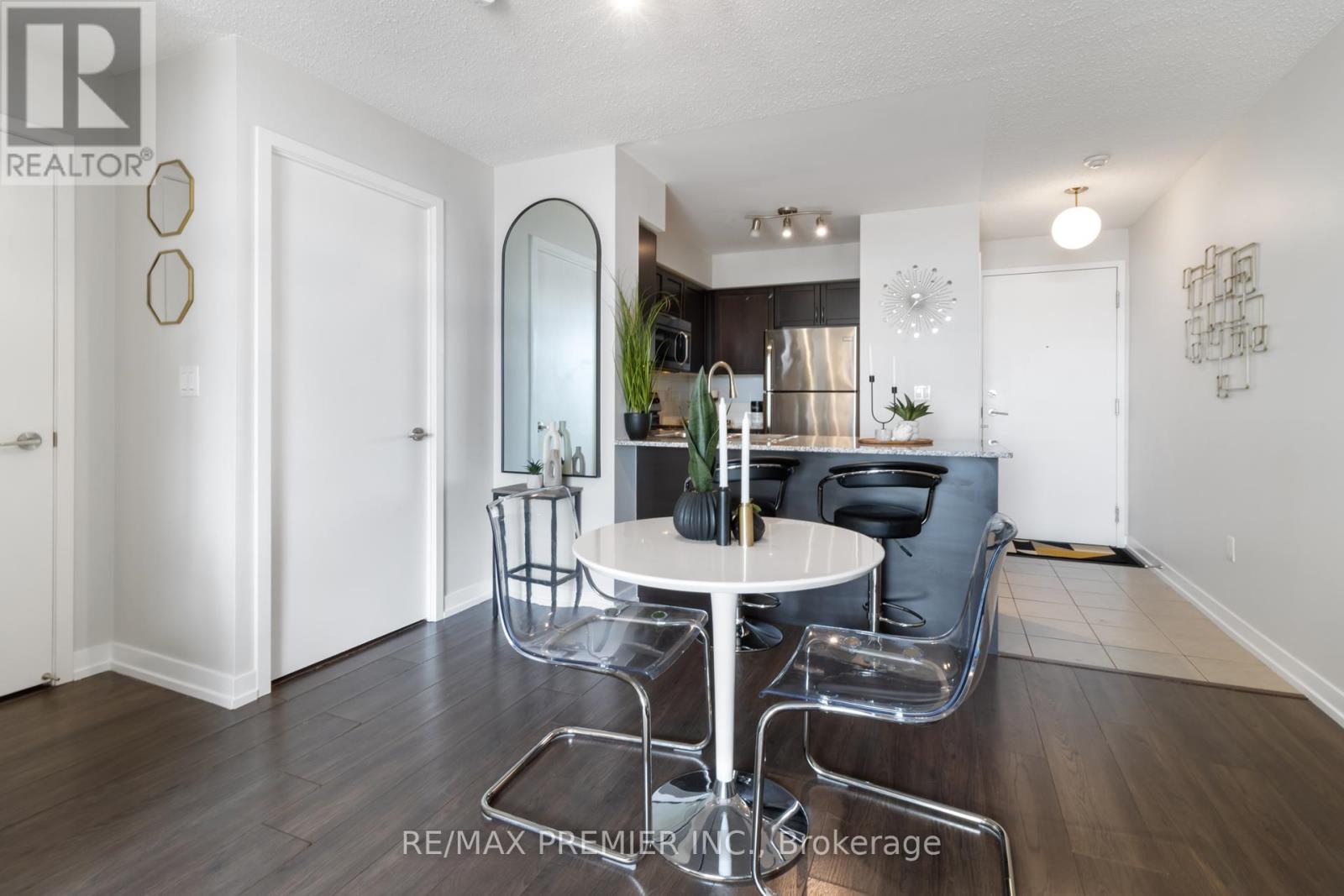 1011 - 812 Lansdowne Avenue, Toronto, Ontario  M6H 4K6 - Photo 15 - W13073730