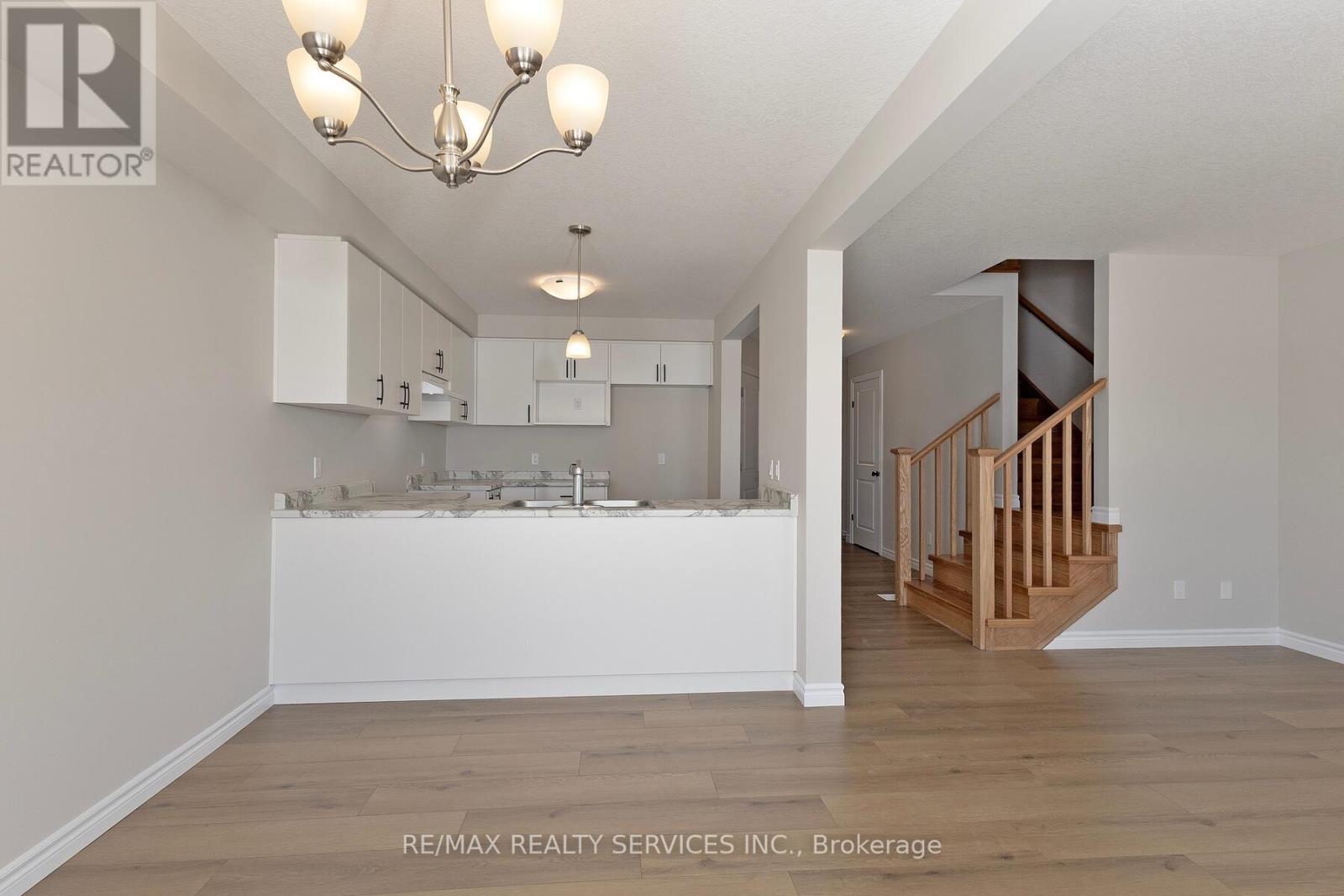 25 Becker Street, Stratford, Ontario  N5A 0L2 - Photo 7 - X13073714