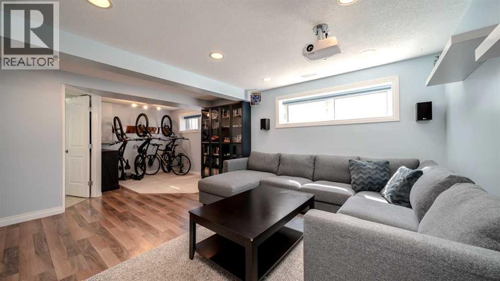 888 Mckenzie Drive SE, Calgary, Alberta  T2Z 1Z1 - Photo 23 - A2306494
