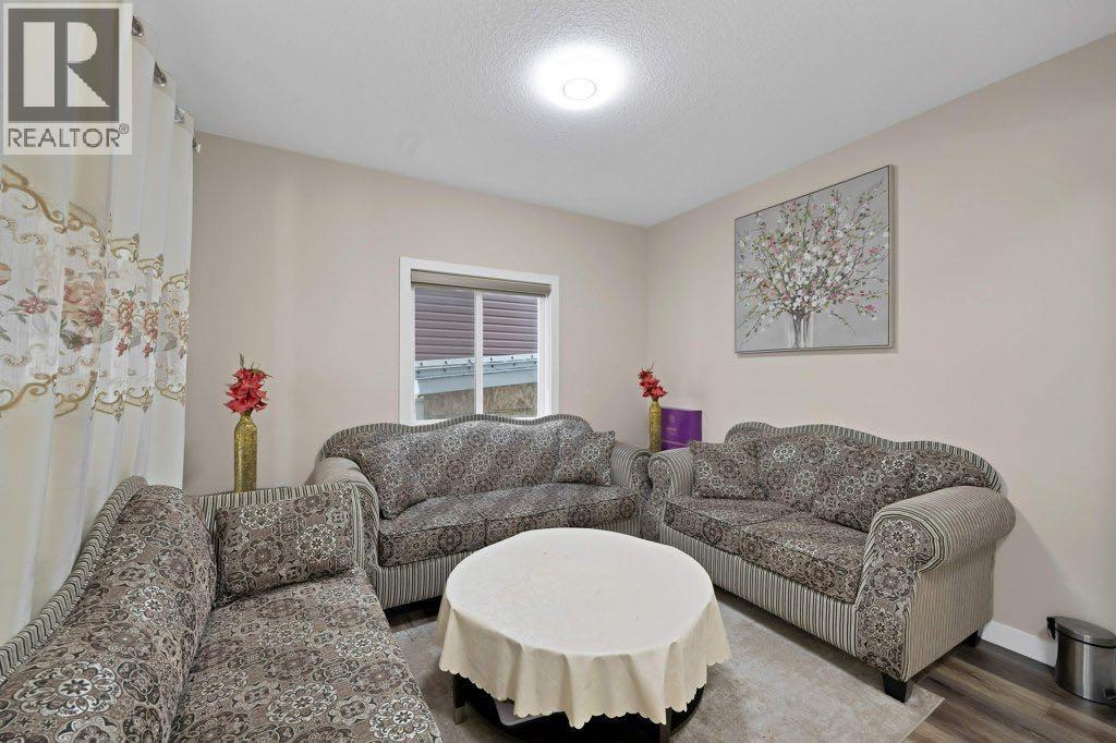93 Saddlestone Place NE, Calgary, Alberta  T3J 0Z6 - Photo 6 - A2307283
