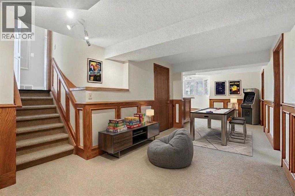 311 Coach Light Bay SW, Calgary, Alberta  T3H 1X3 - Photo 29 - A2305942