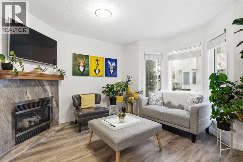 310 Hawkstone Manor Nw, Calgary, Alberta  T3G 2X2 - Photo 5 - A2306089