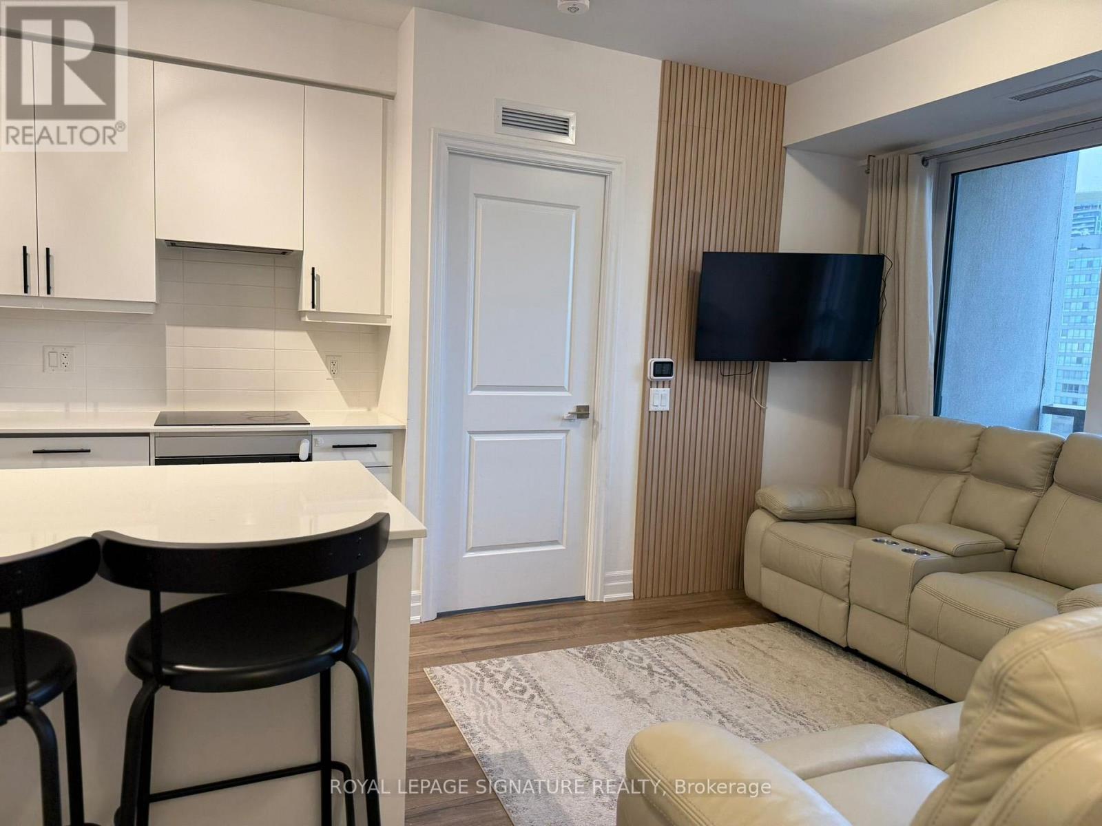 1701 - 36 Elm Drive W, Mississauga, Ontario  L5B 0N3 - Photo 11 - W13073026