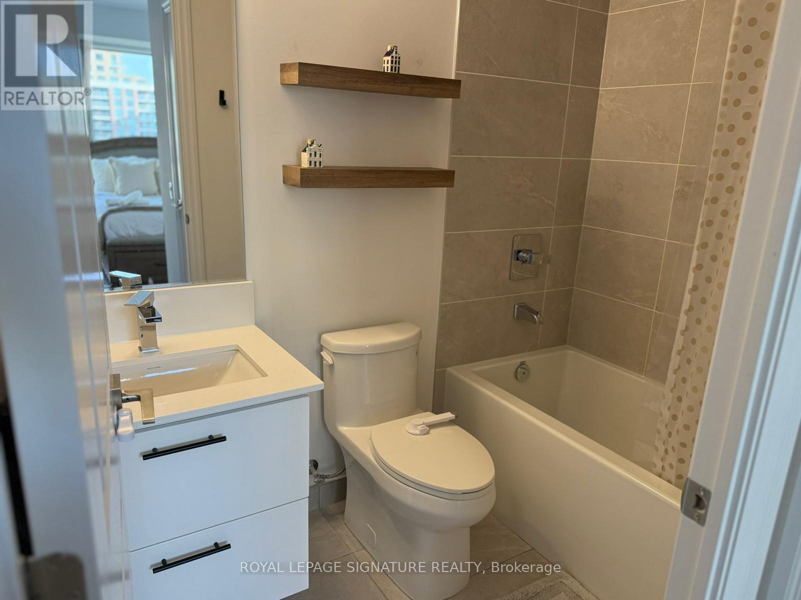 1701 - 36 Elm Drive W, Mississauga, Ontario  L5B 0N3 - Photo 15 - W13073026