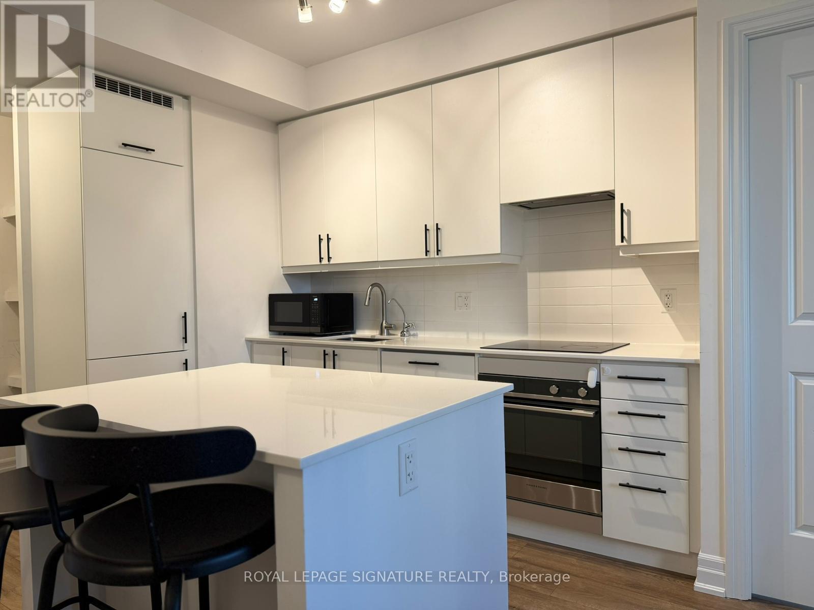 1701 - 36 Elm Drive W, Mississauga, Ontario  L5B 0N3 - Photo 8 - W13073026