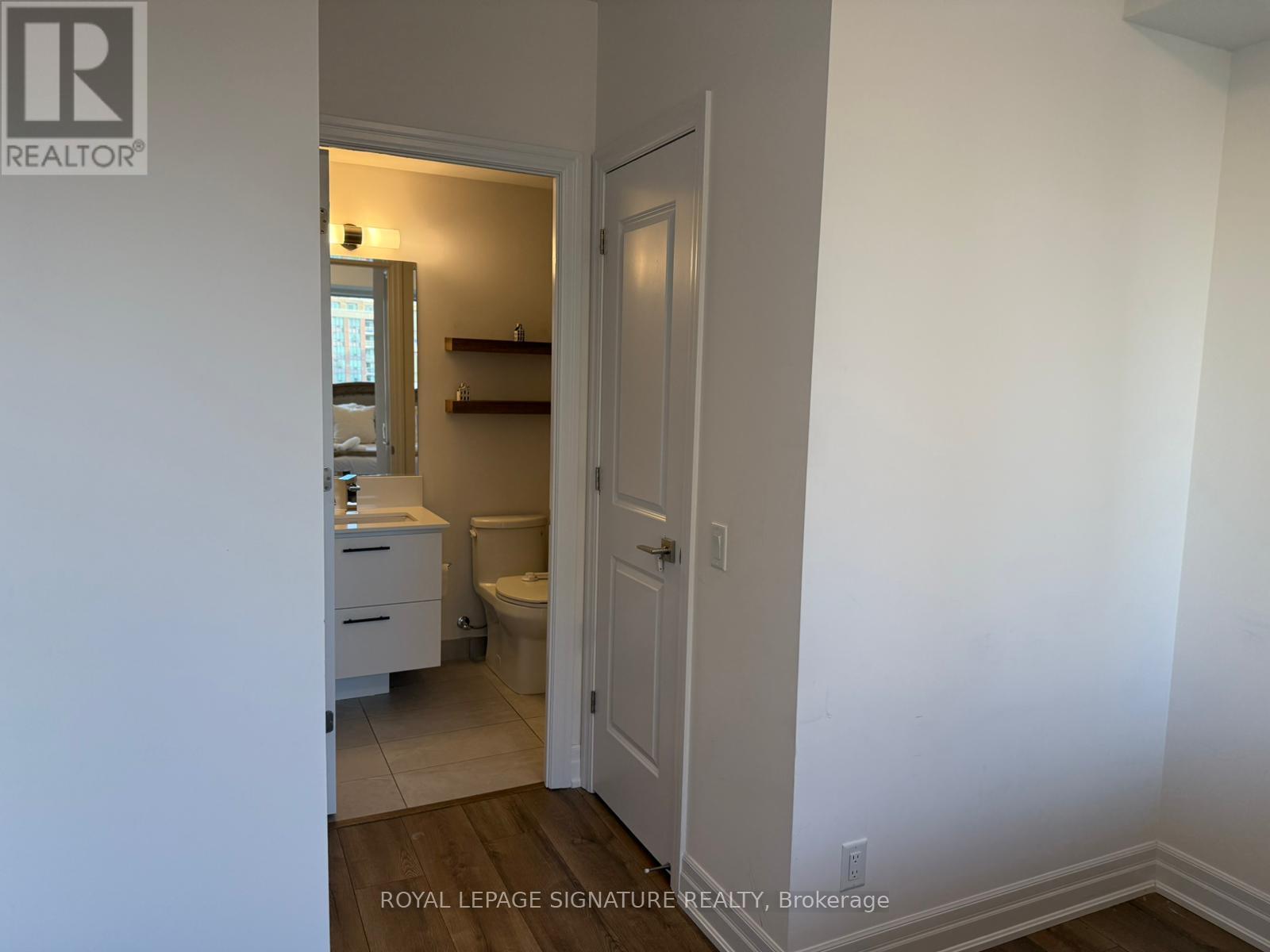 1701 - 36 Elm Drive W, Mississauga, Ontario  L5B 0N3 - Photo 14 - W13073026