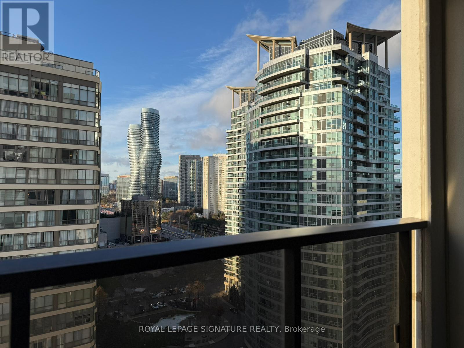 1701 - 36 Elm Drive W, Mississauga, Ontario  L5B 0N3 - Photo 21 - W13073026