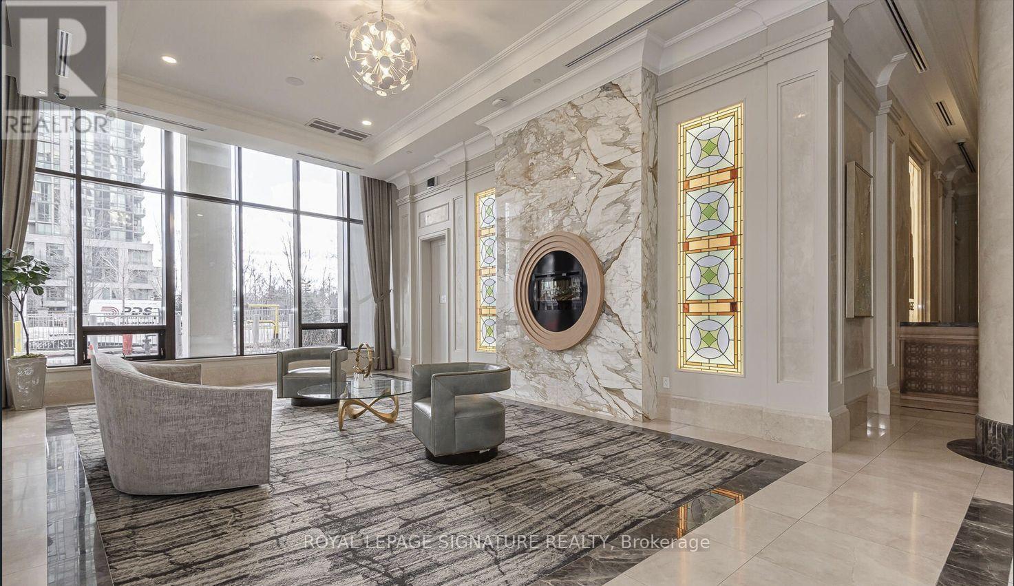 1701 - 36 Elm Drive W, Mississauga, Ontario  L5B 0N3 - Photo 3 - W13073026
