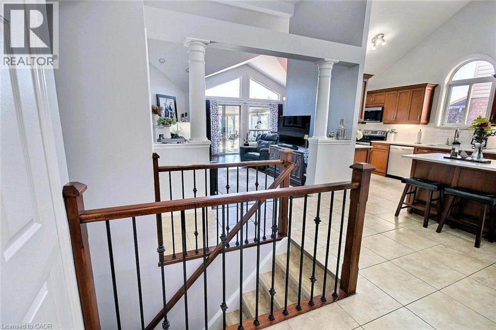 16 Sullivan Court, Cambridge, Ontario  N1S 5A4 - Photo 4 - 40817875
