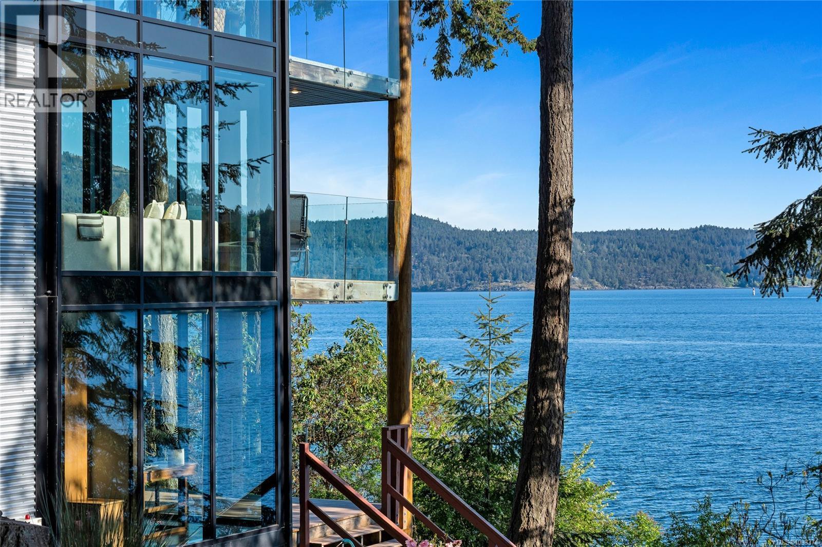 1676 Lands End Rd, North Saanich, British Columbia  V8L 5L5 - Photo 4 - 1033374