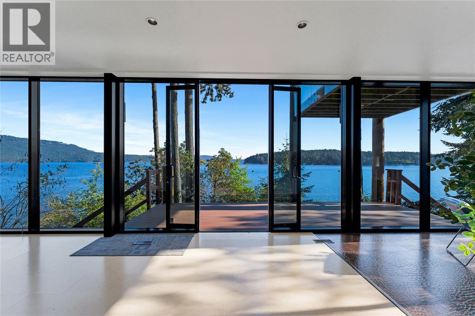 1676 Lands End Rd, North Saanich, British Columbia  V8L 5L5 - Photo 36 - 1033374
