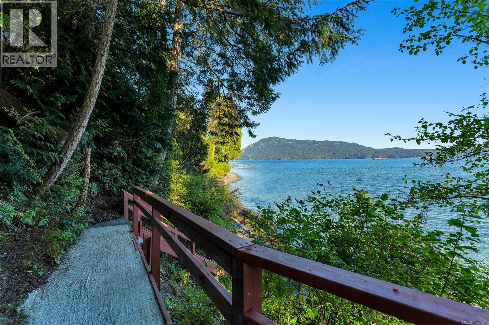 1676 Lands End Rd, North Saanich, British Columbia  V8L 5L5 - Photo 54 - 1033374