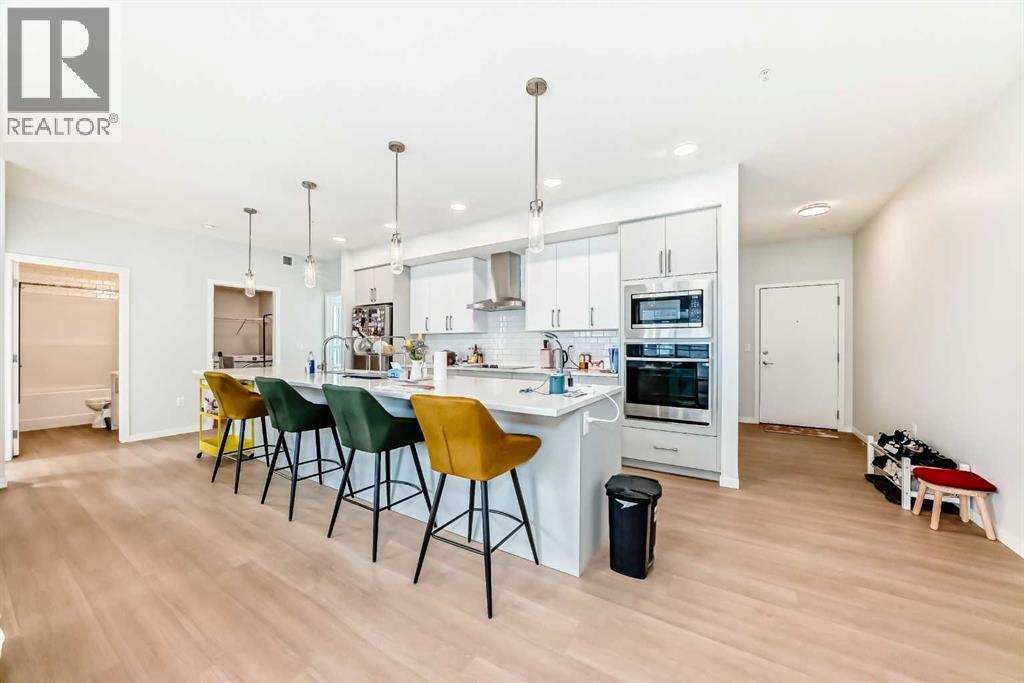 1303, 33 Carringham Gate NW, Calgary, Alberta  T3P 2H6 - Photo 3 - A2306942
