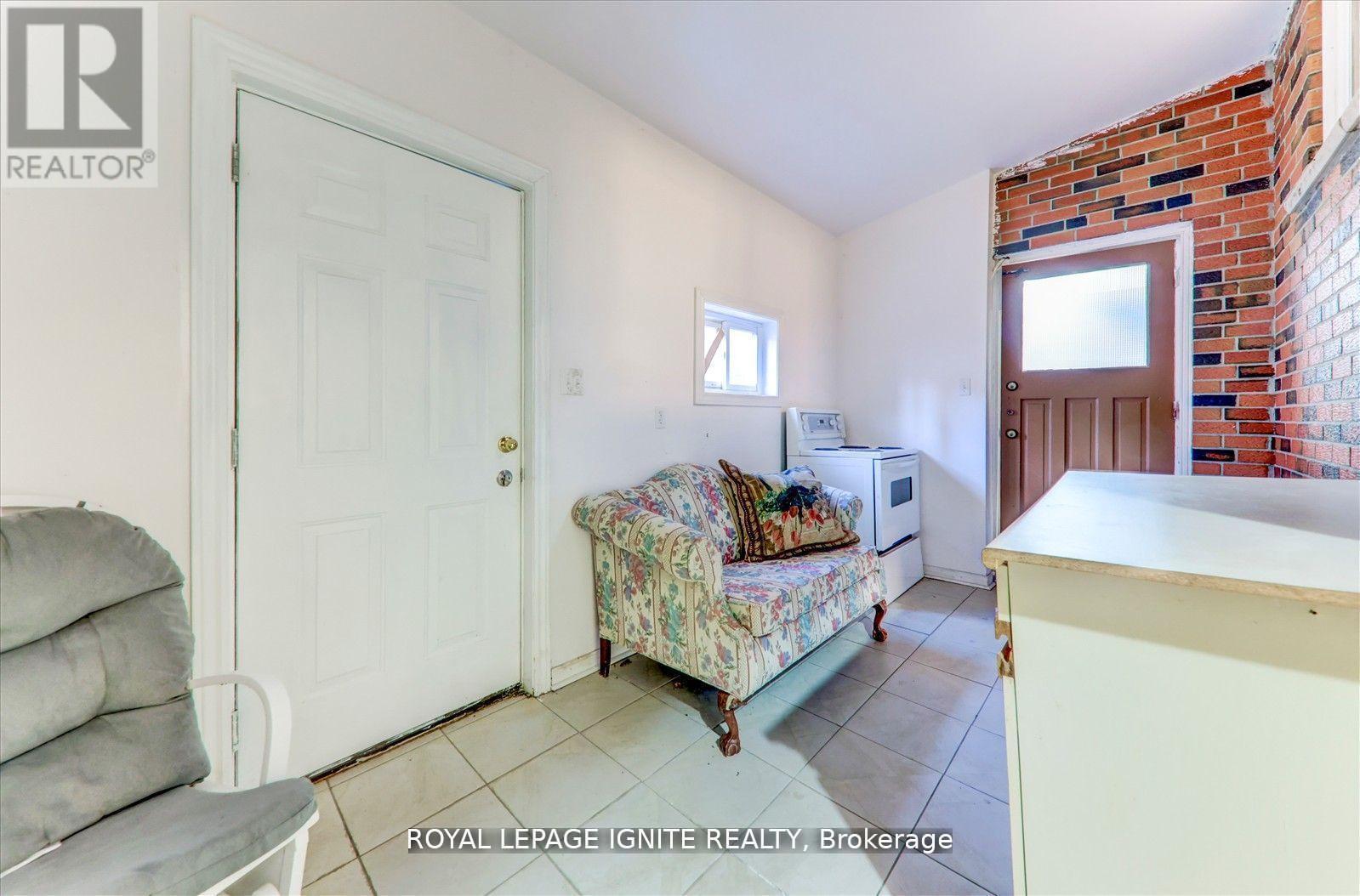 Bsmt - 4010 Ellesmere Road, Toronto, Ontario  M1C 1J2 - Photo 3 - E13073776