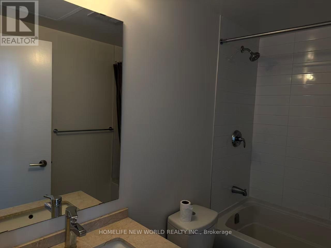 1312 - 11 Wellesley Street W, Toronto, Ontario  M4Y 1E8 - Photo 5 - C13067424
