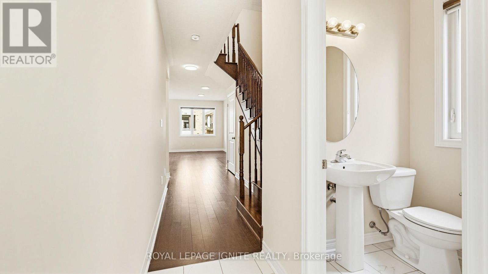 1168 Drawstring Lane, Pickering, Ontario  L1X 0G7 - Photo 5 - E13071666