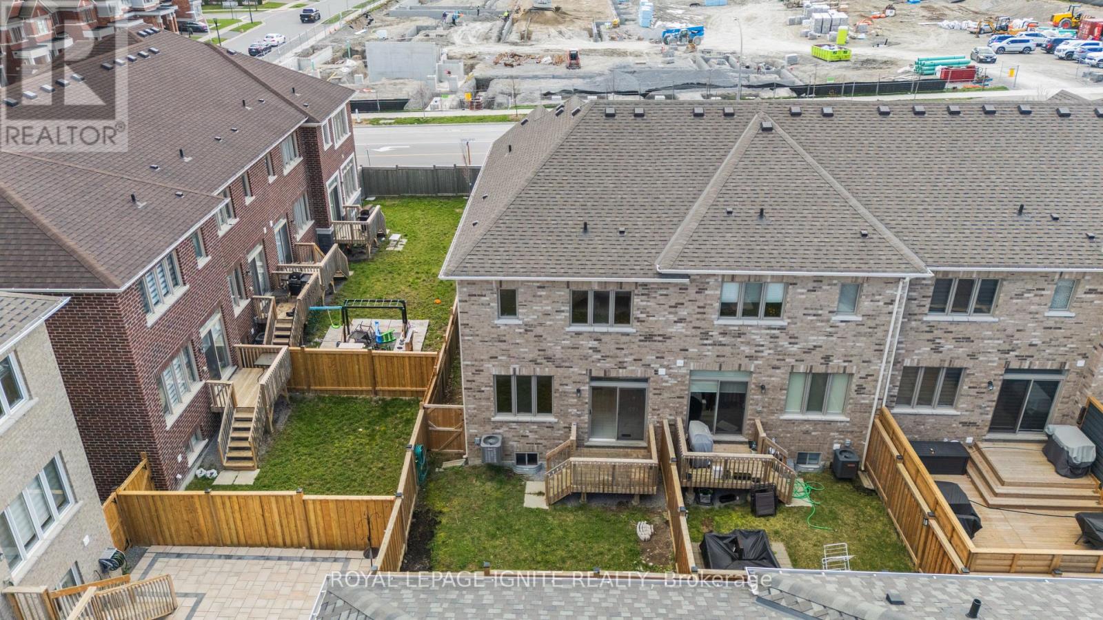 1168 Drawstring Lane, Pickering, Ontario  L1X 0G7 - Photo 27 - E13071666