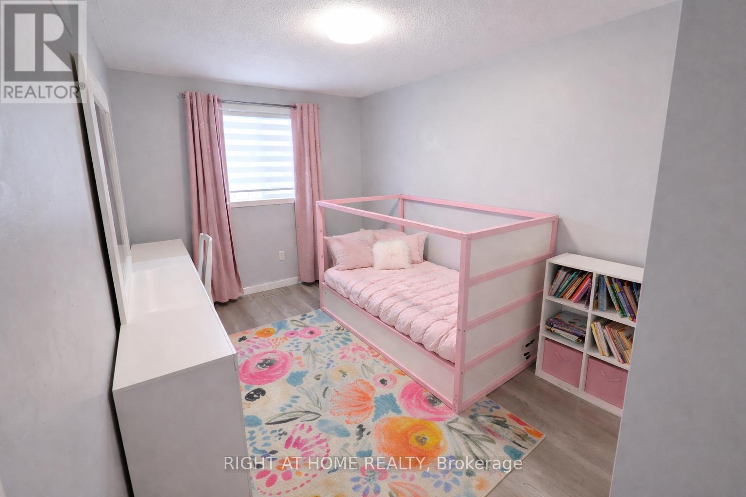 5 Michelle Drive, Orillia, Ontario  L3V 0B3 - Photo 18 - S13073762