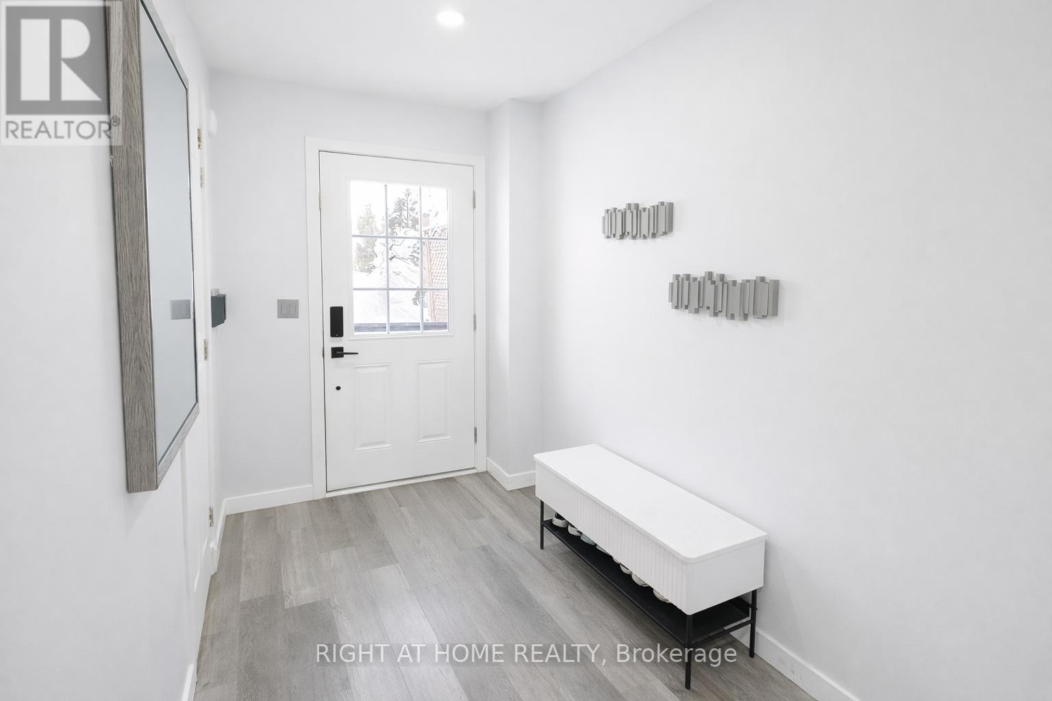 5 Michelle Drive, Orillia, Ontario  L3V 0B3 - Photo 3 - S13073762