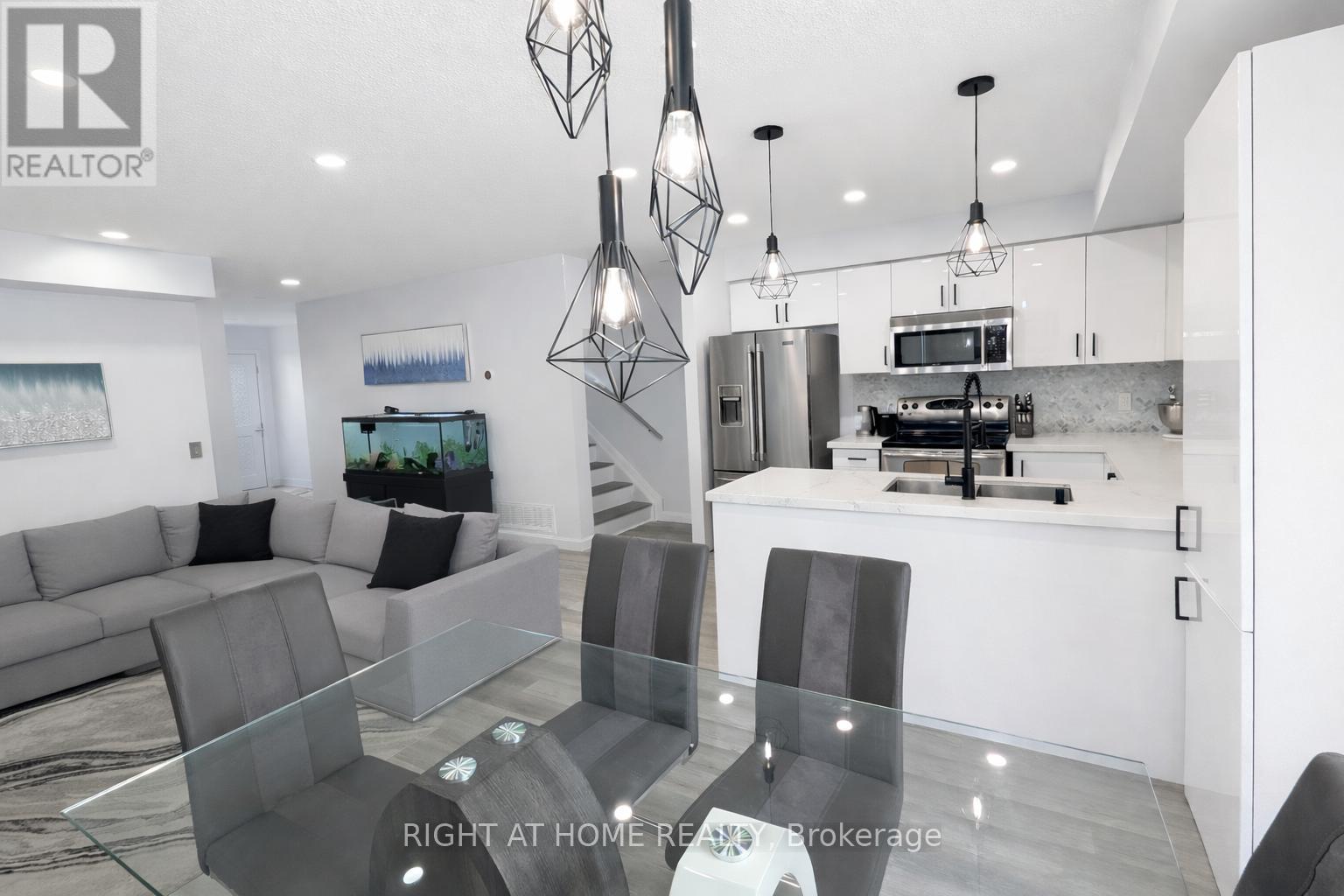 5 Michelle Drive, Orillia, Ontario  L3V 0B3 - Photo 7 - S13073762