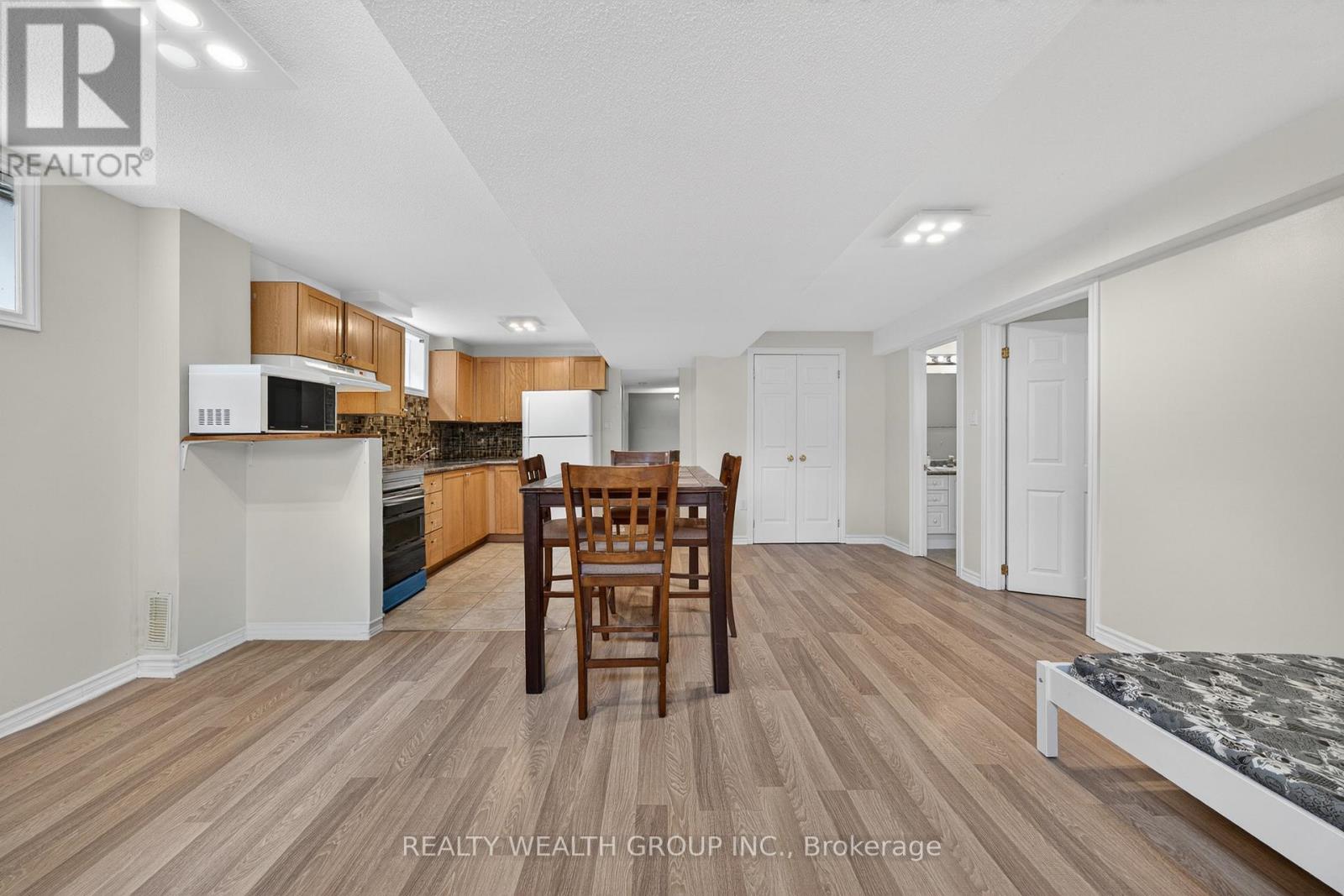 #lower - 79 Hanmer Street E, Barrie, Ontario  L4M 6V6 - Photo 6 - S13073822