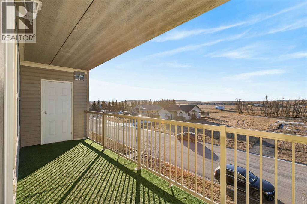 302, 400 1 Avenue Se, Diamond Valley, Alberta  T0L 0H0 - Photo 17 - A2286296