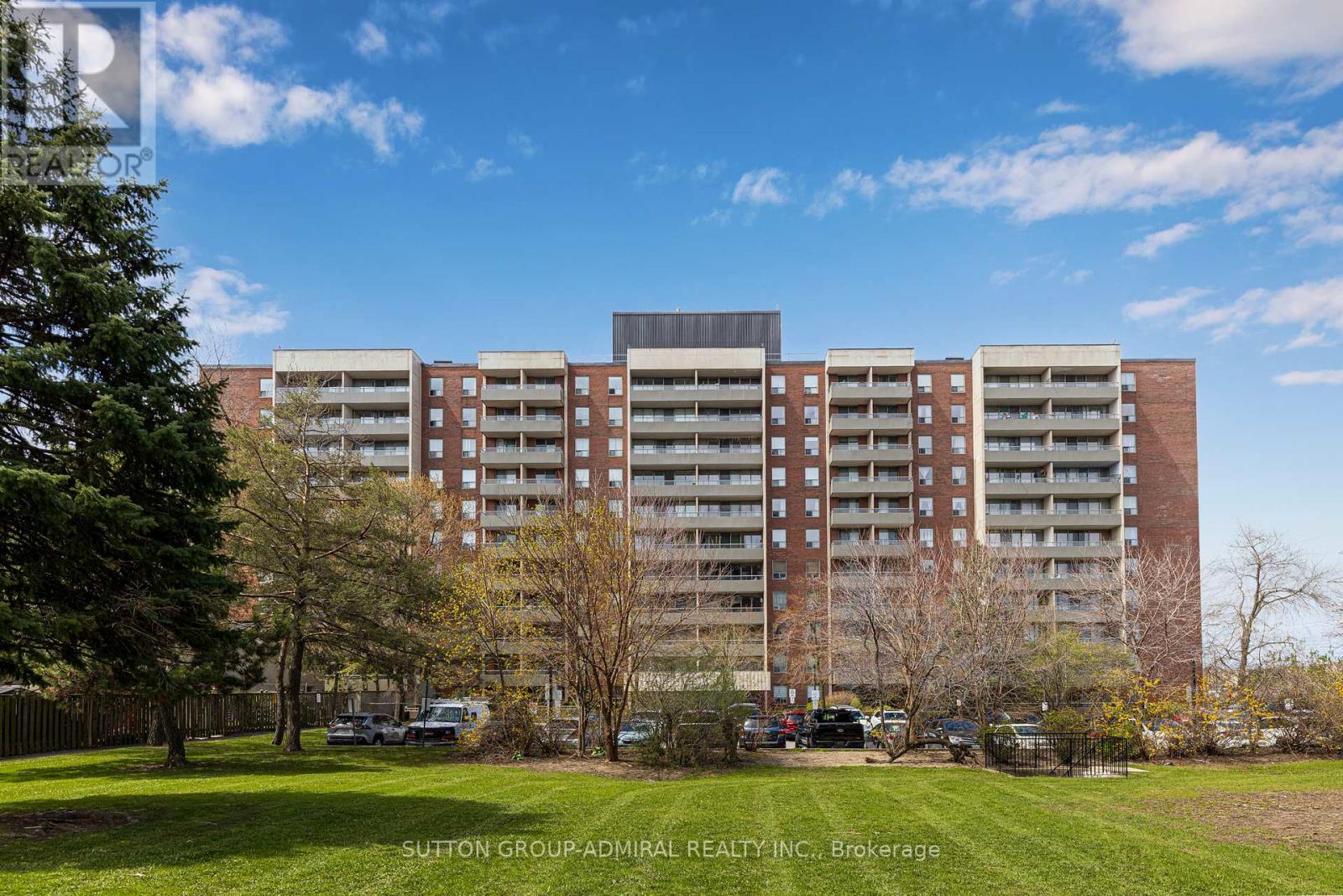 1103 - 19 Four Winds Drive, Toronto, Ontario  M3J 2S9 - Photo 2 - W13073750