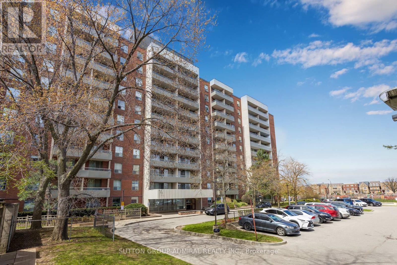 1103 - 19 Four Winds Drive, Toronto, Ontario  M3J 2S9 - Photo 3 - W13073750