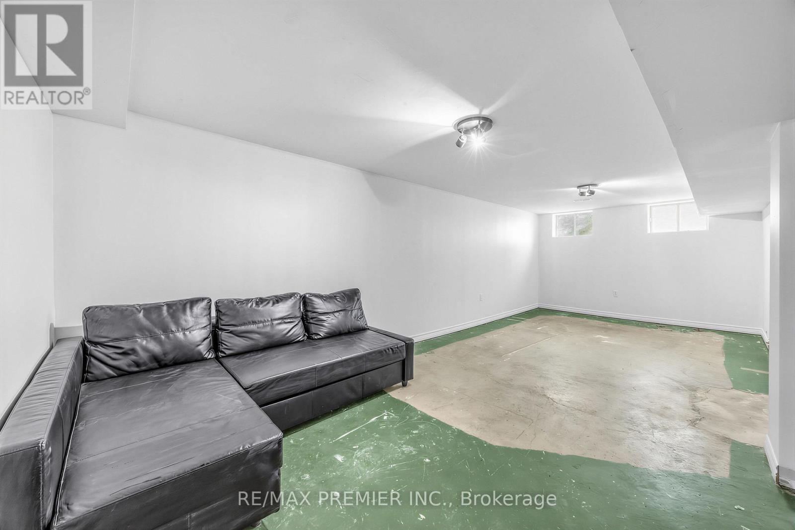 126 Langden Avenue, Toronto, Ontario  M6N 2L5 - Photo 16 - W13073752