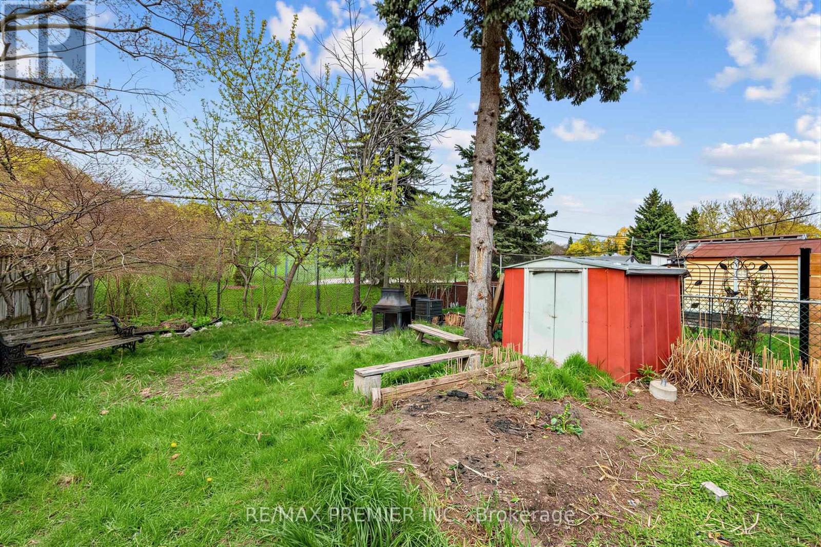 126 Langden Avenue, Toronto, Ontario  M6N 2L5 - Photo 19 - W13073752