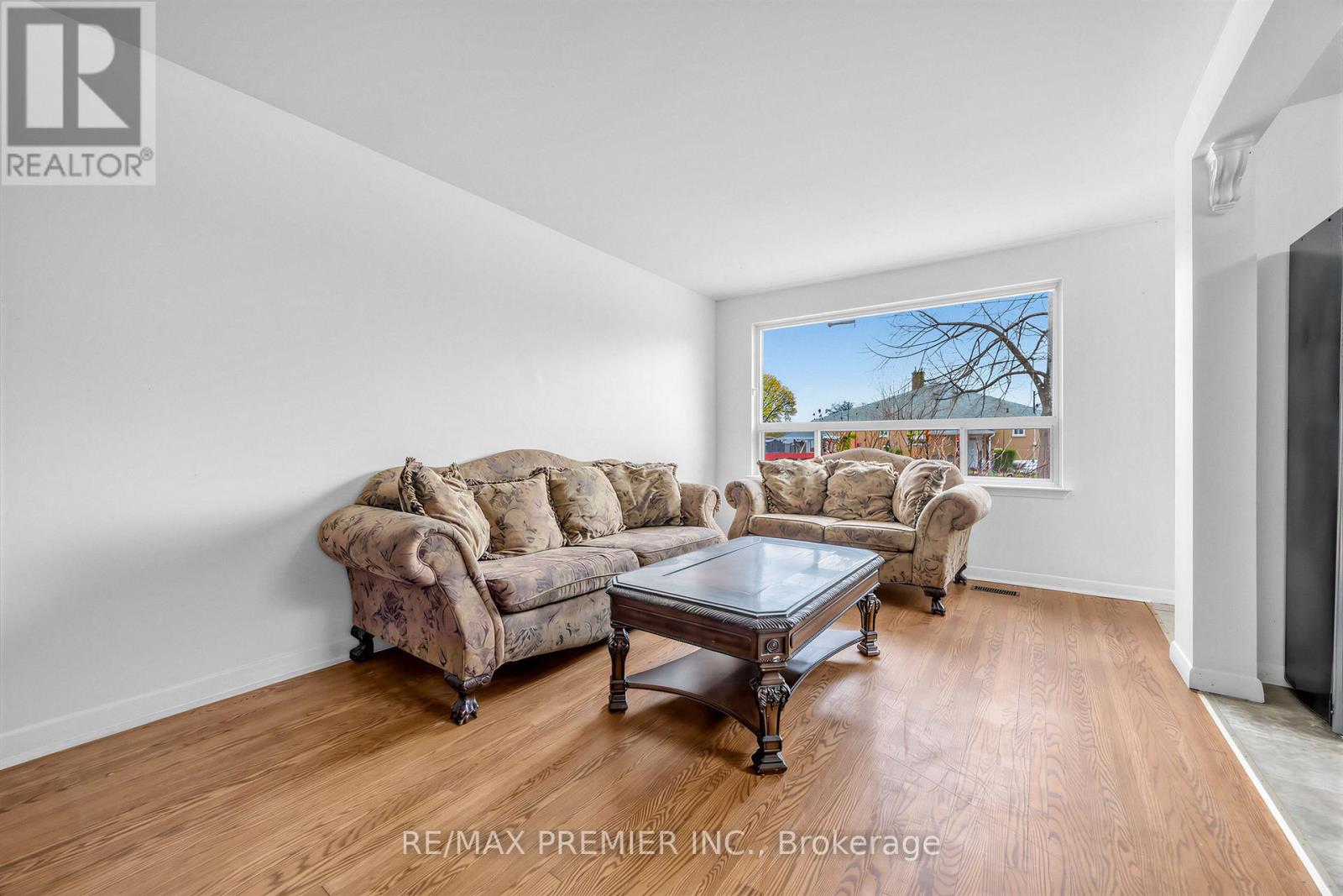 126 Langden Avenue, Toronto, Ontario  M6N 2L5 - Photo 29 - W13073752