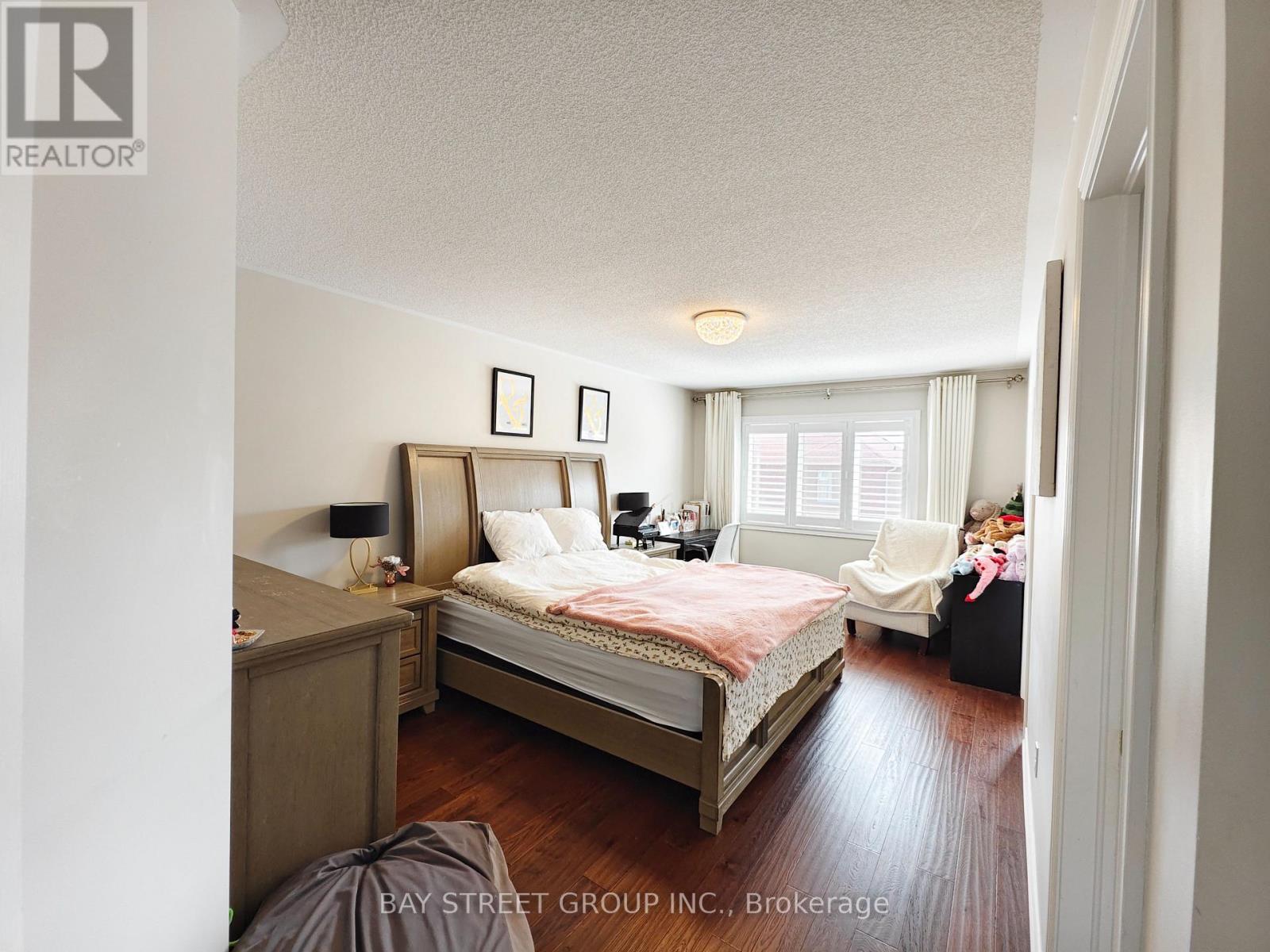 2466 Felhaber Crescent, Oakville, Ontario  L6H 7N8 - Photo 12 - W13073782