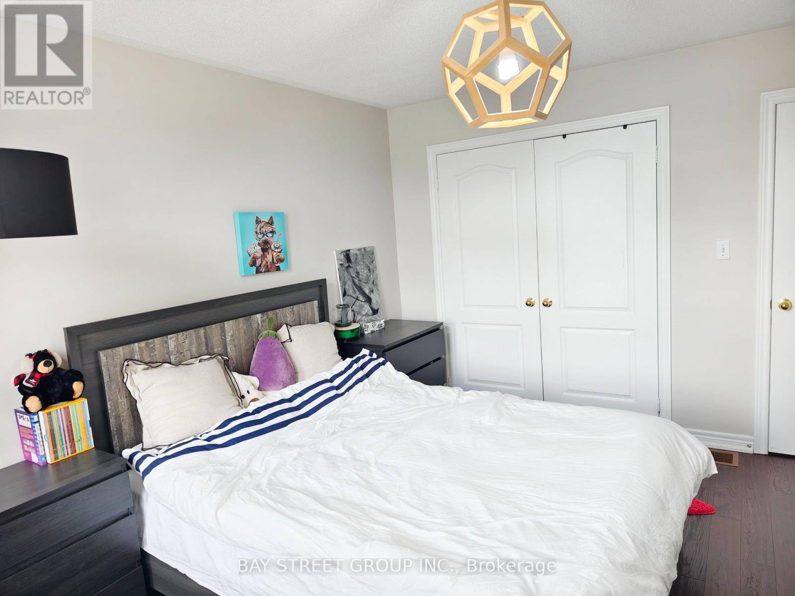 2466 Felhaber Crescent, Oakville, Ontario  L6H 7N8 - Photo 21 - W13073782