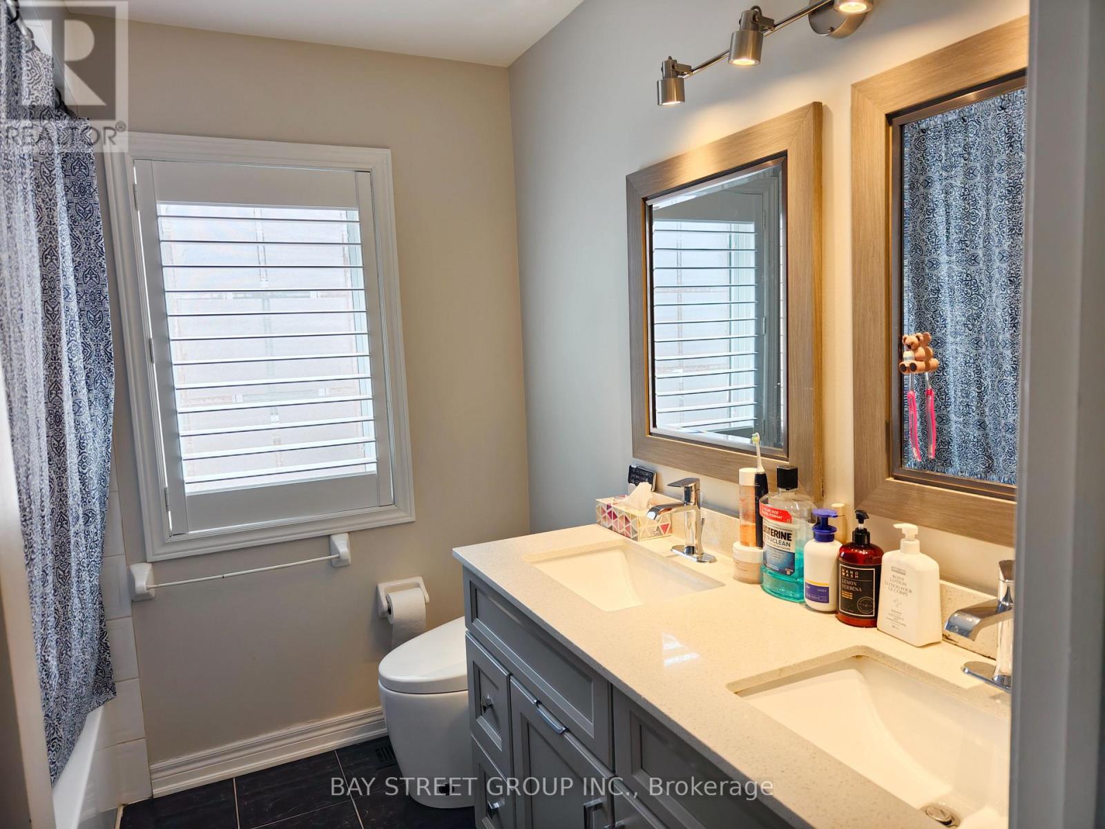 2466 Felhaber Crescent, Oakville, Ontario  L6H 7N8 - Photo 26 - W13073782