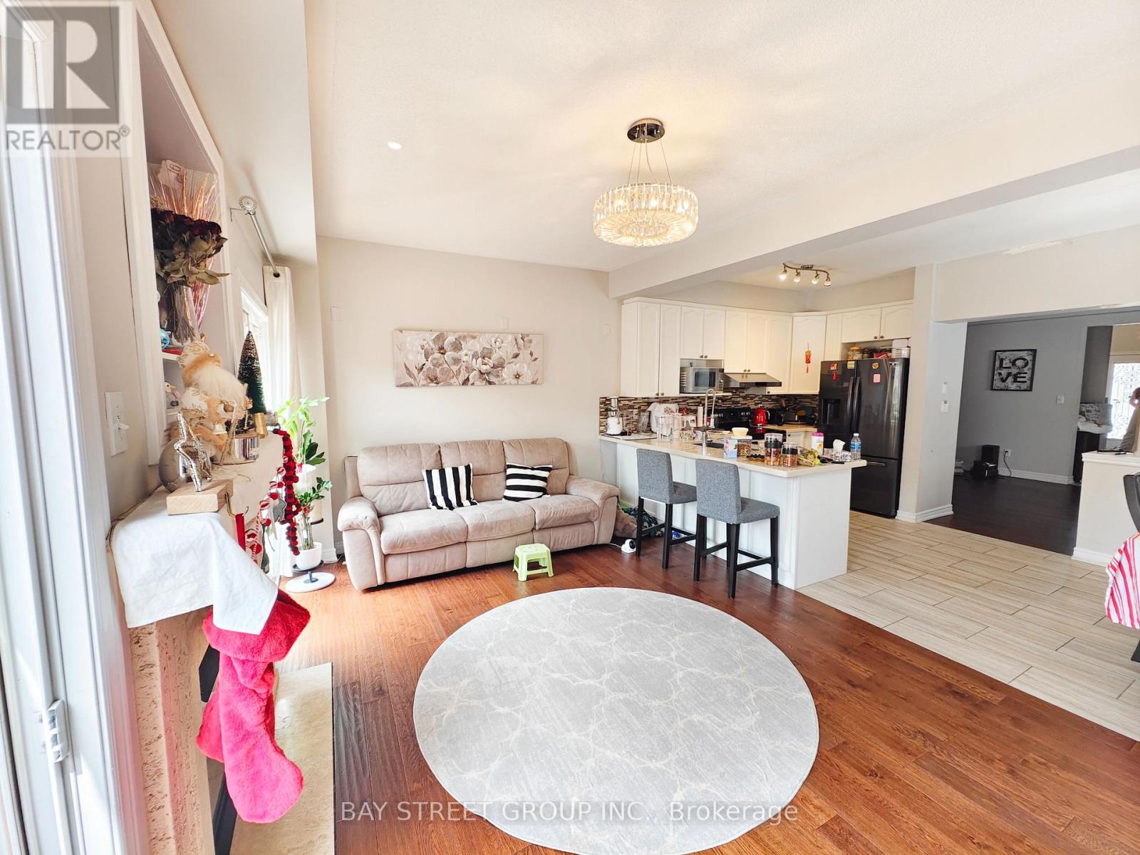 2466 Felhaber Crescent, Oakville, Ontario  L6H 7N8 - Photo 8 - W13073782