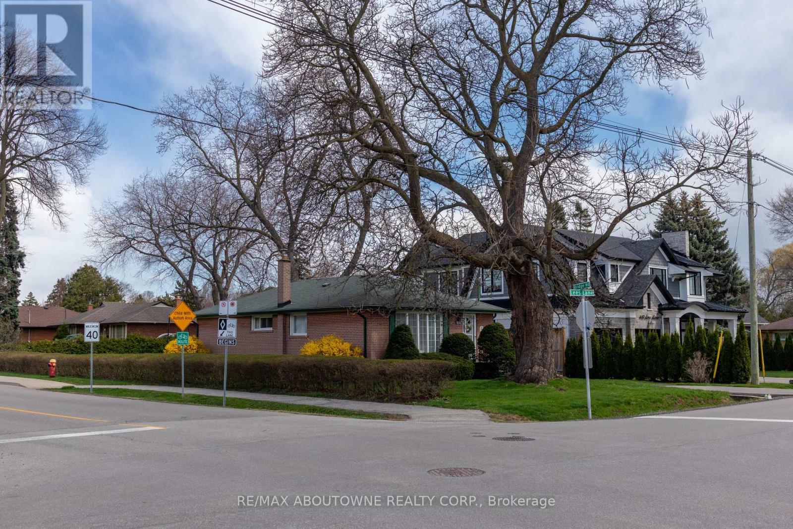 493 Lees Lane, Oakville, Ontario  L6L 4T3 - Photo 13 - W13073788