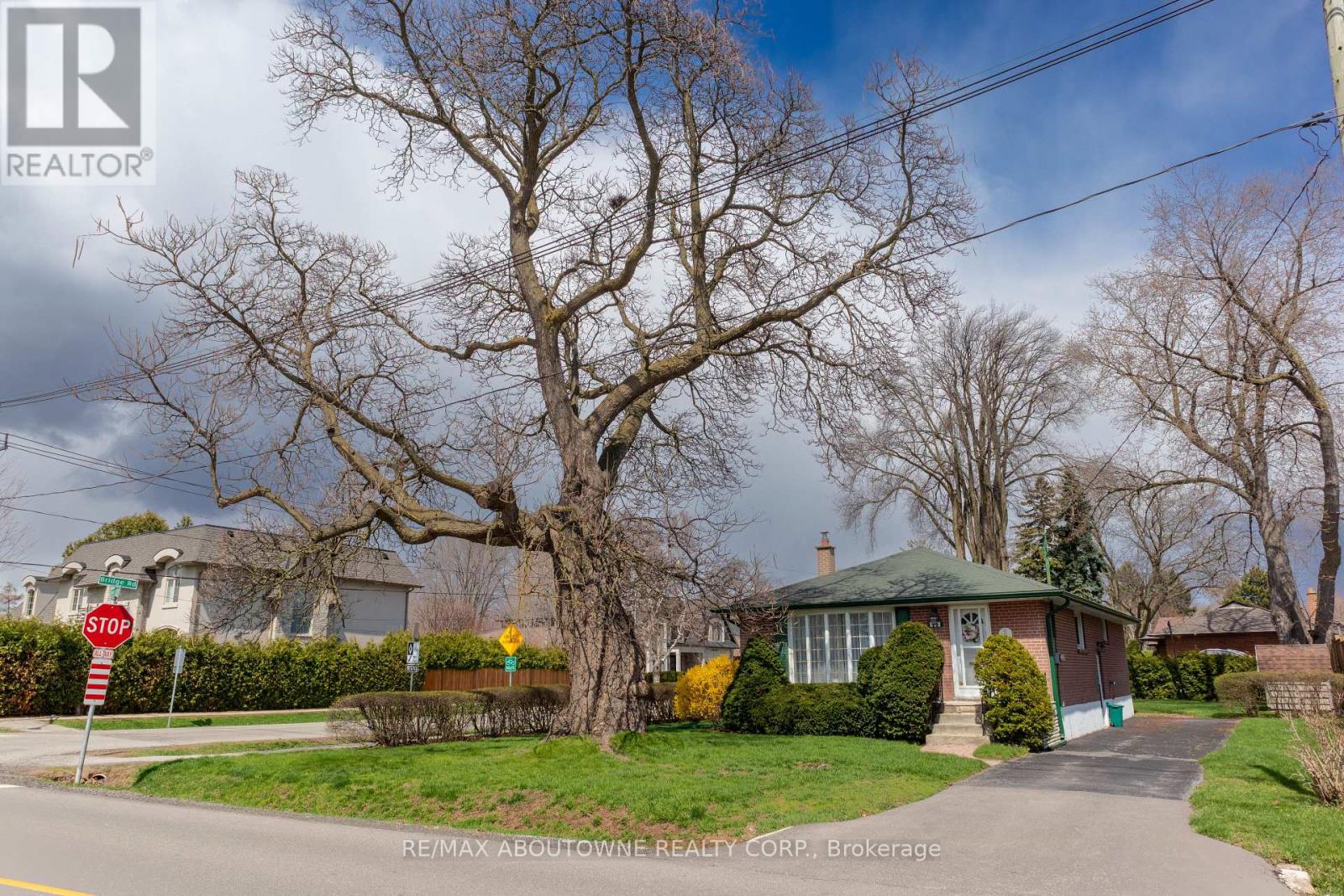 493 Lees Lane, Oakville, Ontario  L6L 4T3 - Photo 14 - W13073788