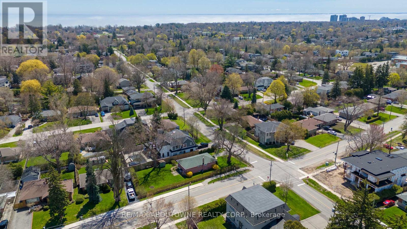 493 Lees Lane, Oakville, Ontario  L6L 4T3 - Photo 18 - W13073788