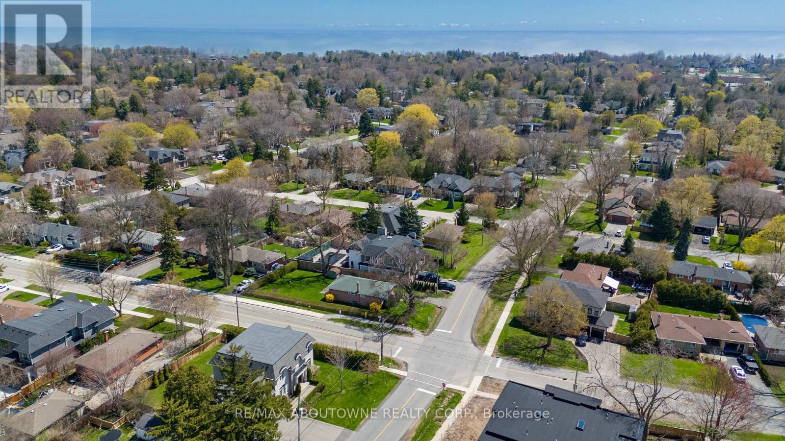 493 Lees Lane, Oakville, Ontario  L6L 4T3 - Photo 5 - W13073788