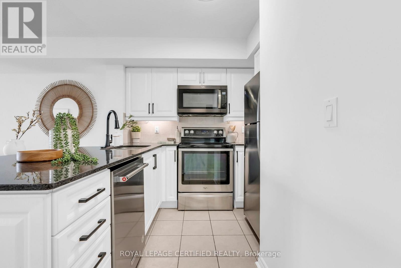 2101 - 1 Elm Drive W, Mississauga, Ontario  L5B 3C2 - Photo 11 - W13073810