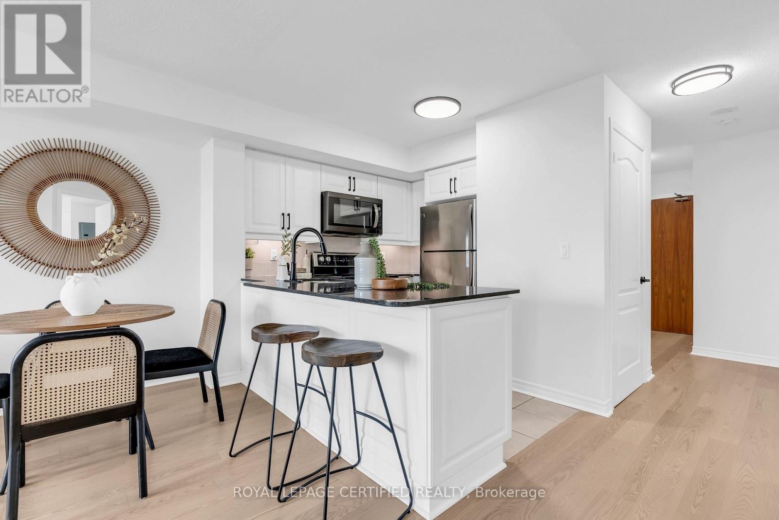 2101 - 1 Elm Drive W, Mississauga, Ontario  L5B 3C2 - Photo 12 - W13073810
