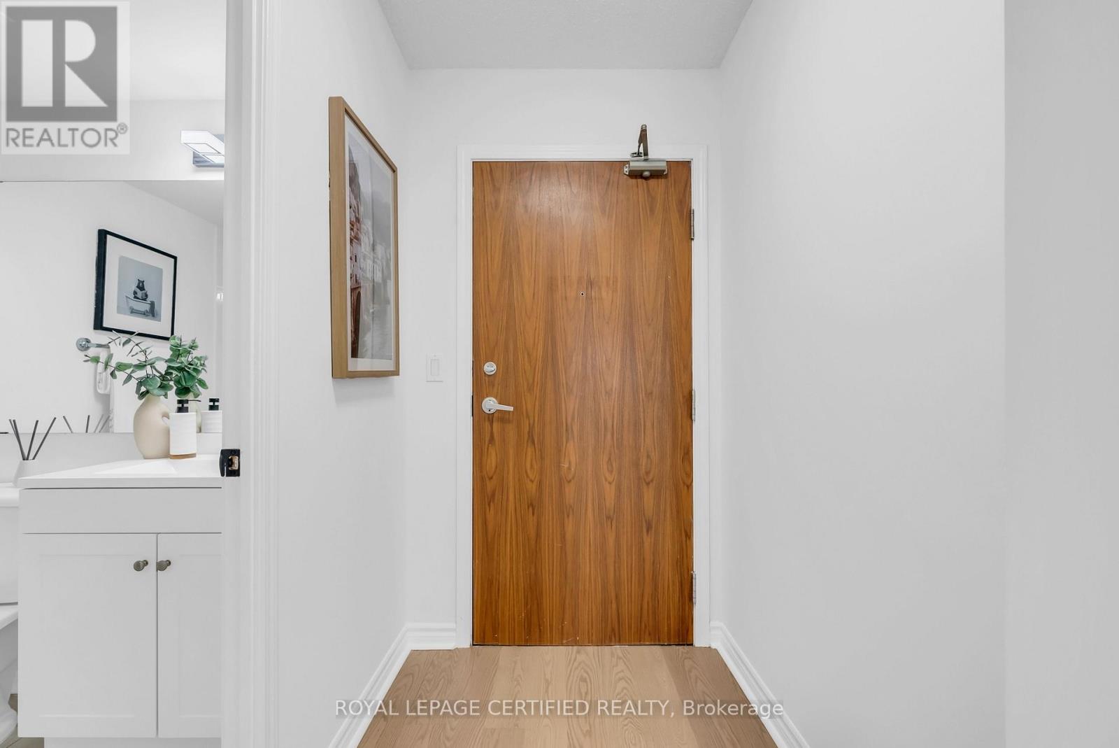 2101 - 1 Elm Drive W, Mississauga, Ontario  L5B 3C2 - Photo 7 - W13073810