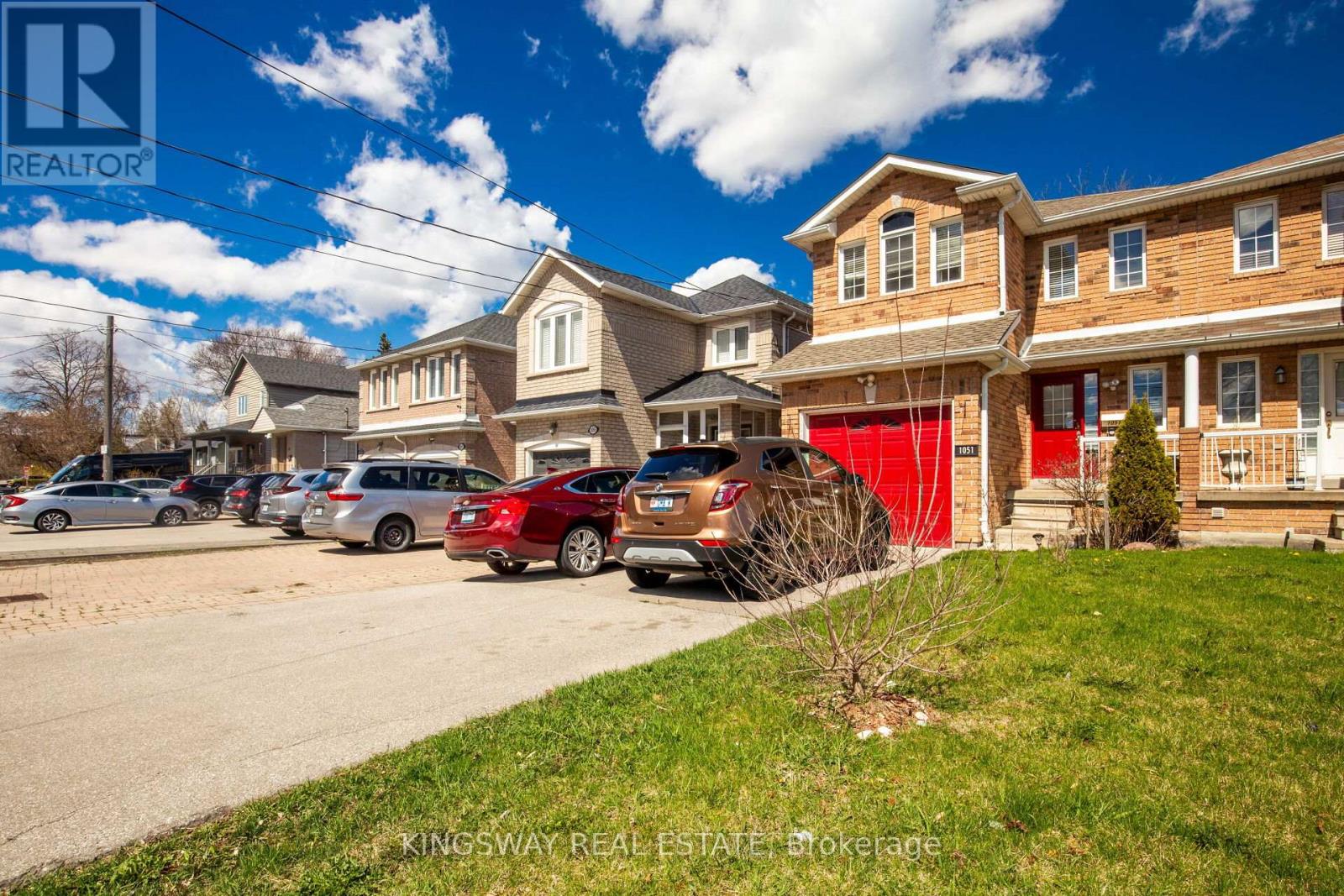 1051 CAVEN STREET, Mississauga, Ontario