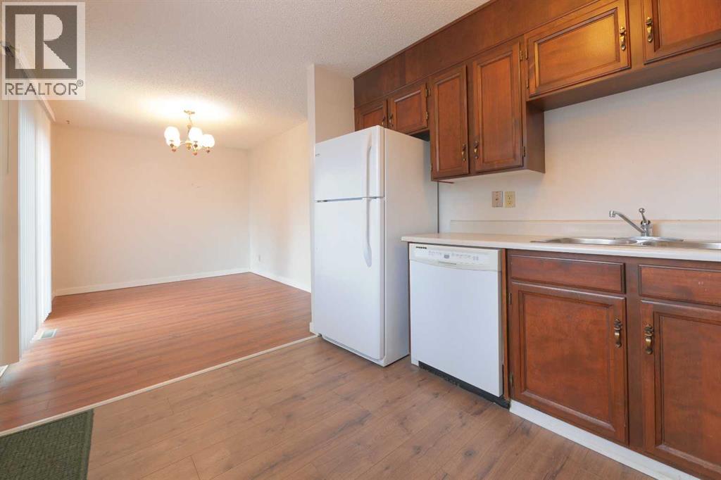 6501 Coach Hill Road Sw, Calgary, Alberta  T3H 1B5 - Photo 13 - A2301683