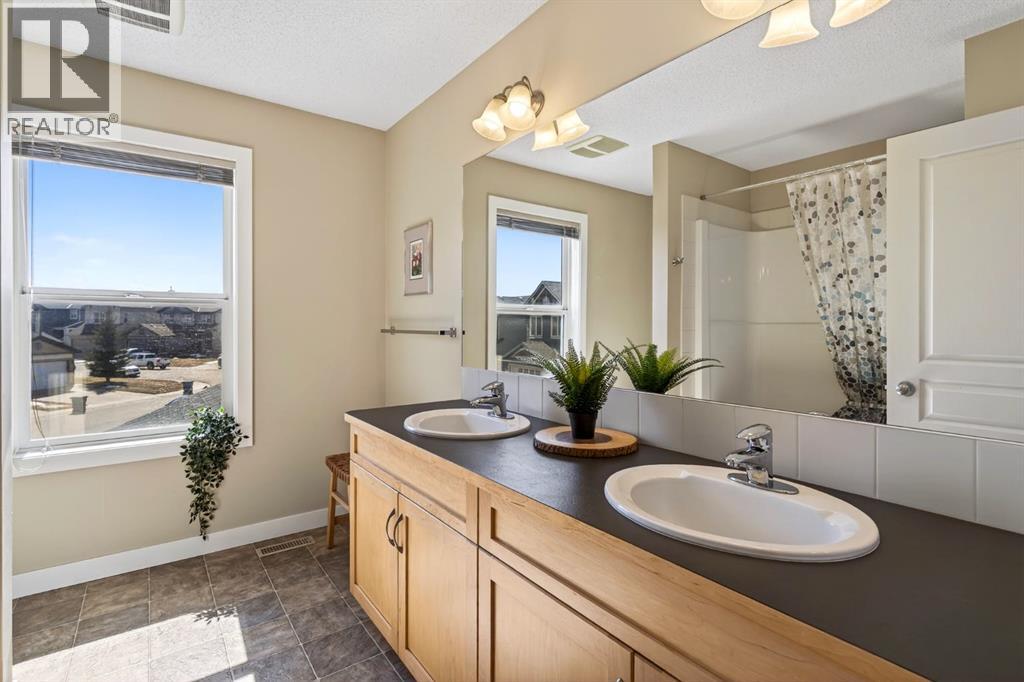 212 Sagewood Landing SW, Airdrie, Alberta  T4B 3N5 - Photo 29 - A2307037