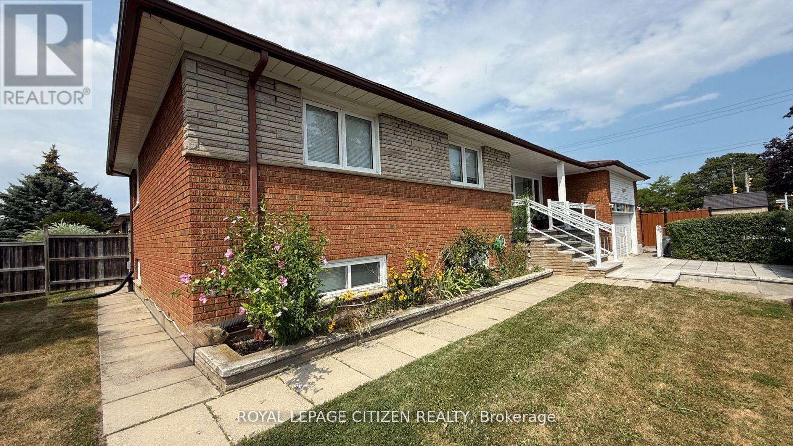 1 Corinthian Boulevard, Toronto, Ontario  M1W 1B2 - Photo 15 - E13066170