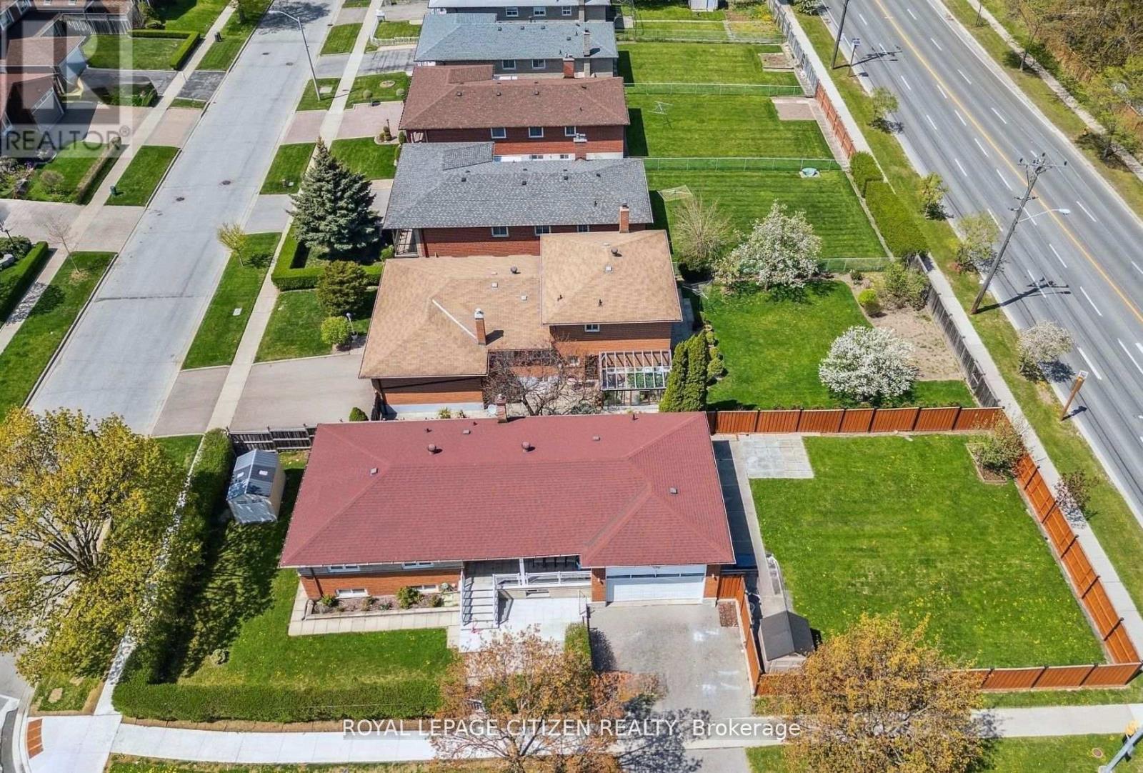 1 Corinthian Boulevard, Toronto, Ontario  M1W 1B2 - Photo 2 - E13066170