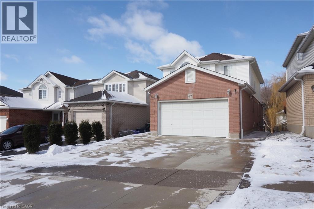 67 HOLLYRIDGE Crescent, Kitchener, Ontario